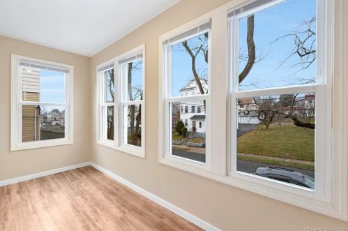 71 Albany Ave, New Britain CT 06053-3586 exterior