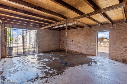 3731 Lundy Ave, Tucson AZ  85713-6025 exterior