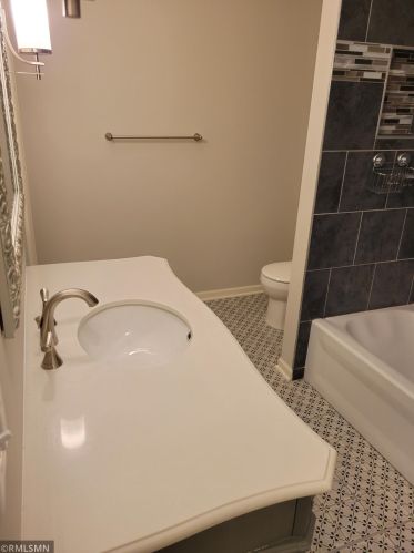 15711 Griffon Path, Saint Paul MN 55124-7027 exterior