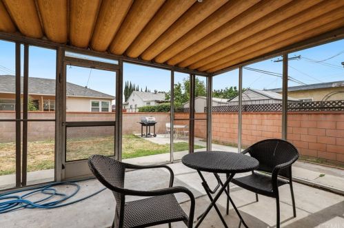 10453 Ives St, Bellflower CA 90706-4126 exterior