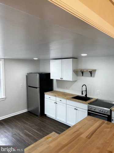 352 Lincoln Ave, Pottstown PA  19464-5365 exterior