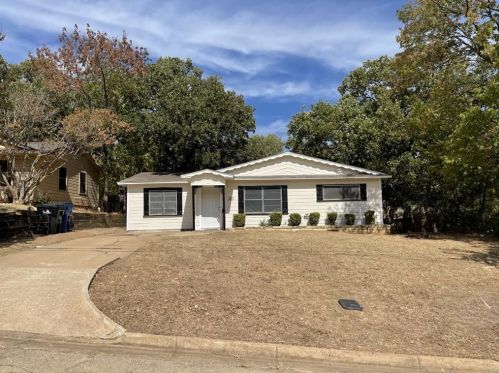 2611 Washington St, Denison TX  75020-1441 exterior