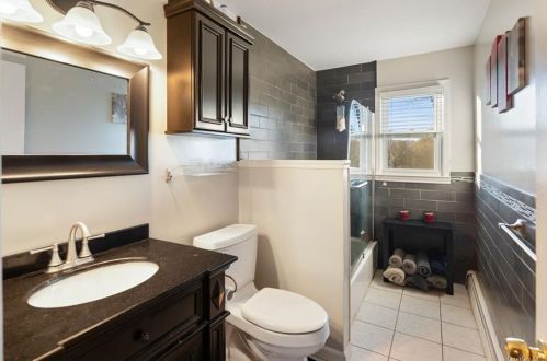 177 Lakeview Ave, Valhalla NY 10595-1419 exterior