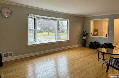 710 Neill Ct, Oradell NJ  07649-1224 exterior