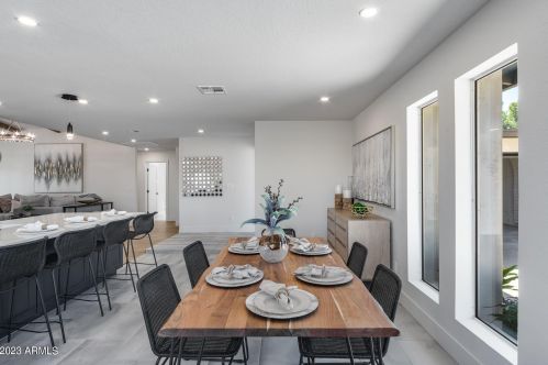 11617 37th Pl, Phoenix AZ  85028-2130 exterior