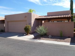 4072 Quiet Moon Dr, Tucson, AZ 85718-3426