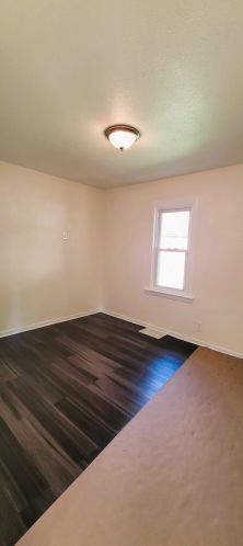 9514 Beloit Rd, Milwaukee WI  53227-4335 exterior