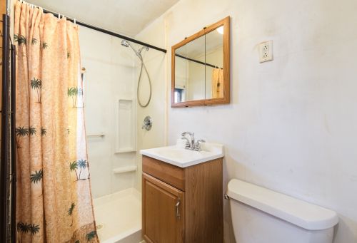 4815 Moody Ave, Chicago IL 60630-2909 exterior