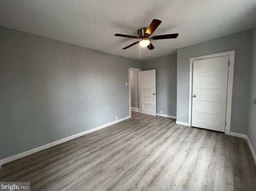 551 Gilham St, Philadelphia PA  19111-5230 exterior