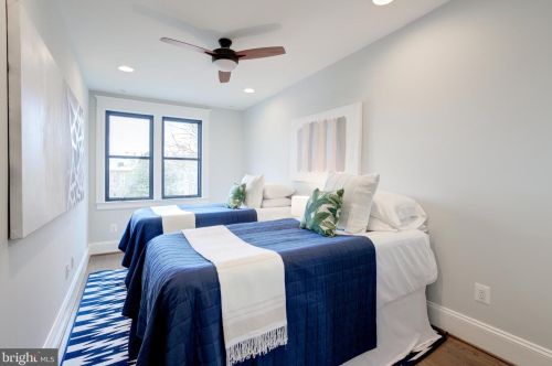 1012 8 St, Washington DC 20002-3621 exterior