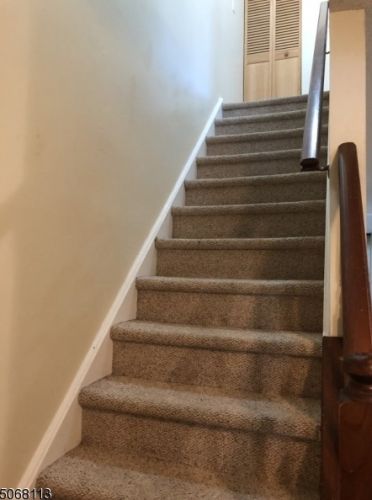 1007 Doolittle Dr, Bridgewater NJ  08807-3504 exterior