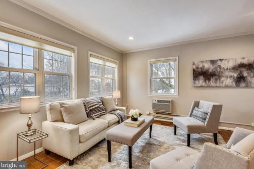 3555 Martha Custis Dr, Alexandria VA 22302-2003 exterior