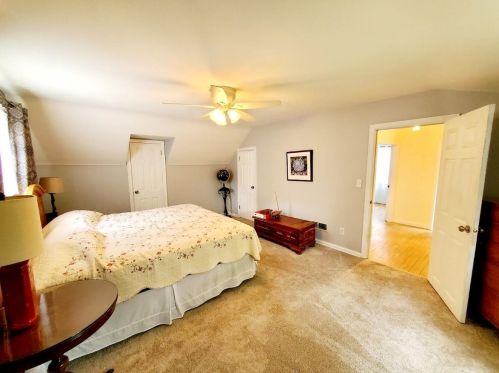 2414 Glenside Blvd, Meskegon MI 49441-3244 exterior