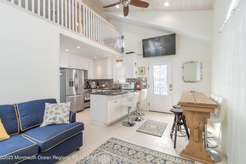 119 Chadwick Way, Lavallette NJ 08735-1708 exterior