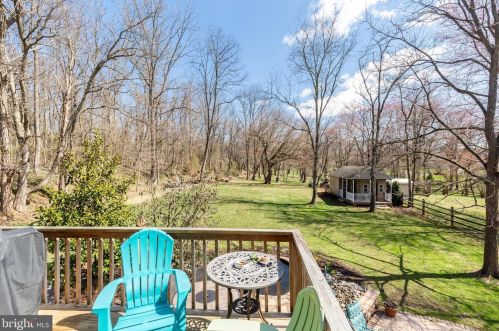 100 Columbus Ave, Littlestown PA 17340-1569 exterior