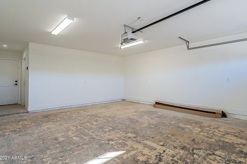 3202 Captain Dreyfus Ave, Phoenix AZ 85032-6706 exterior