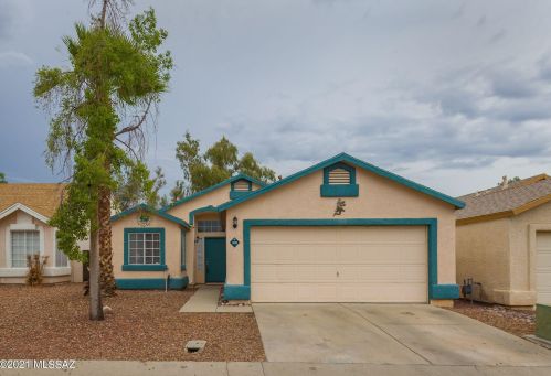 4313 Hobby Horse Rd, Tucson, AZ 85741-4016