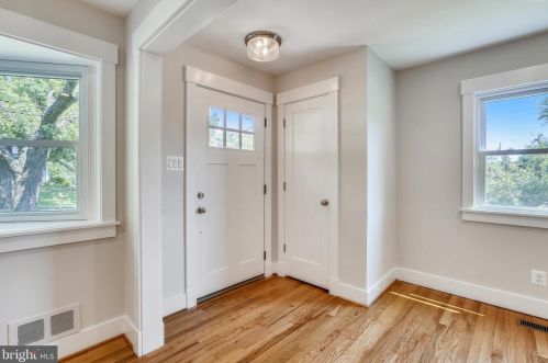 1031 Grandin Ave, Rockville, MD 20851-1334