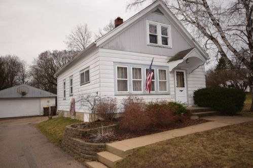 4025 Fountain Ave, Milwaukee, WI 53209-1713