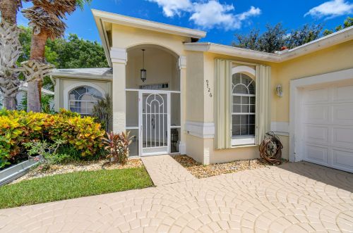 9726 Arbor Vw Dr, Boynton Beach FL 33437-5939 exterior