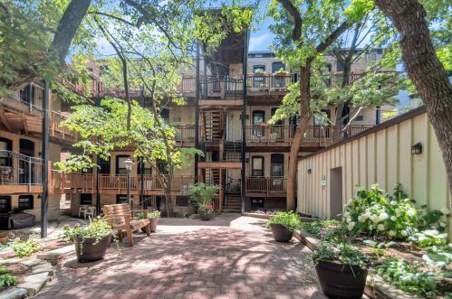 802 George St, Chicago IL  60657-5126 exterior