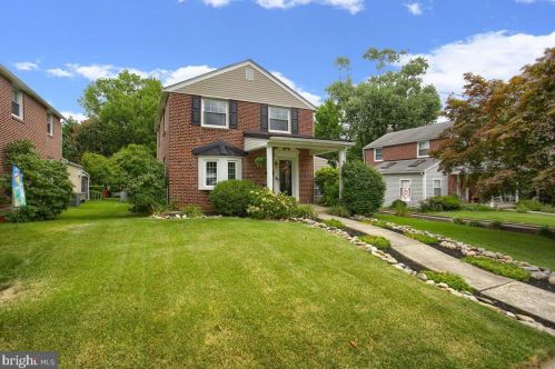 513 Glenfield Ave, Manor, PA 19036-2402