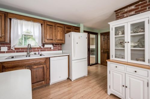 7 Cranbrook Ln, Dover NH 03820-2005 exterior