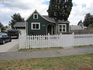 8424 Peninsular Ave, Portland, OR 97217-7012