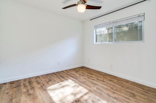 5315 Downs Dr, Austin TX 78721-2205 exterior