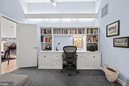 10113 Bevern Ln, Rockville MD 20854-2130 exterior