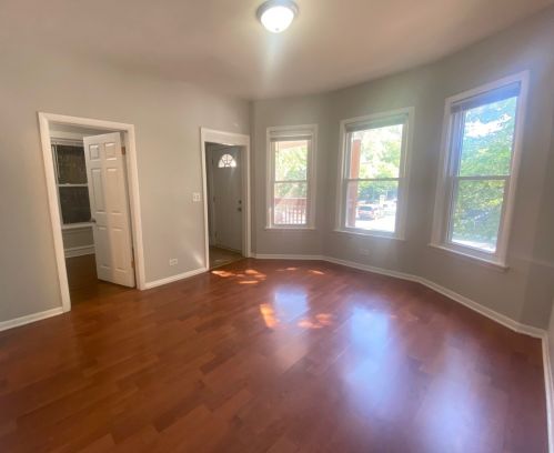 4224 Kimball Ave, Chicago IL  60618-1108 exterior