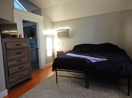 15 Monroe St, Ware MA 01082-1608 exterior