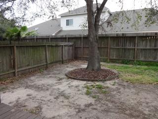 10354 Timberloch Dr, Houston TX  77070-4746 exterior