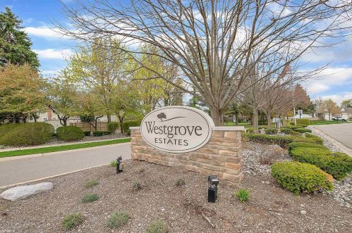 17437 Westgrove Dr, Macomb Township MI 48042-3534 exterior