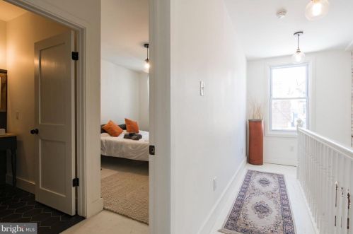 2026 Howard St, Philadelphia PA 19148-3334 exterior