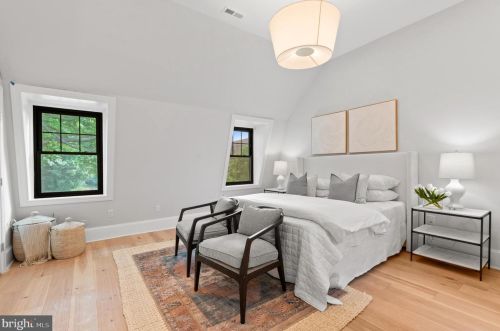 3705 Reservoir Rd, Washington DC  20007-2112 exterior