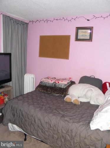 6366 Ditman St, Philadelphia PA 19135-3201 exterior