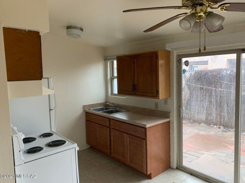 4206 Los Robles St, Tucson AZ  85712-2411 exterior