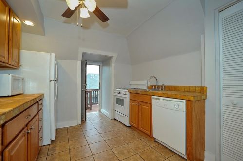 217 End Ave, Pittsburgh PA 15221-2727 exterior