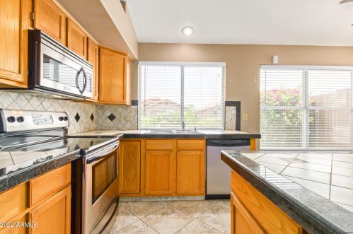 15464 44 Way, Phoenix AZ 85040-4026 exterior