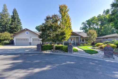 134 Oak Rock Cir, Folsom, CA 95630-2031