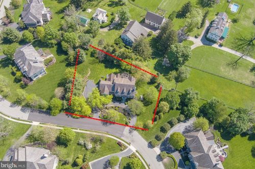 315 Blackburn Dr, Berwyn, PA 19312-1899