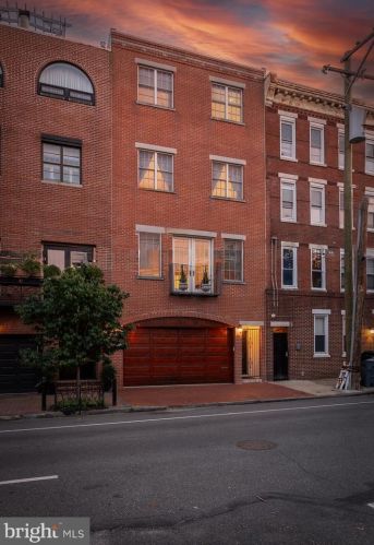 124 Bainbridge St, Philadelphia PA 19147-1866 exterior
