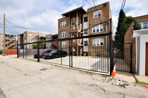 6038 Claremont Ave, Chicago IL  60659-5202 exterior