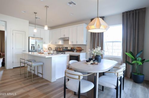 6521 15th Dr, Phoenix AZ  85041-5809 exterior