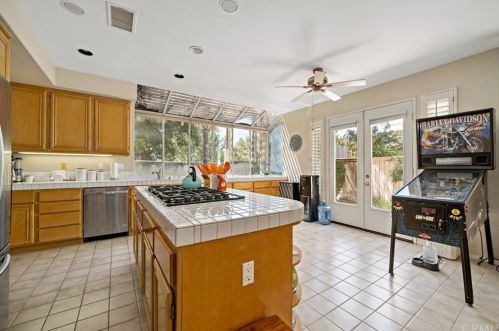 45297 Camino Monzon, Temecula CA 92592-1300 exterior