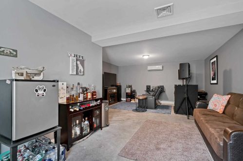 17 Sunrise Ln, Poughkeepsie NY exterior