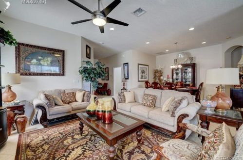 332 Shoreline Cir, Fort Pierce FL 34986-2913 exterior