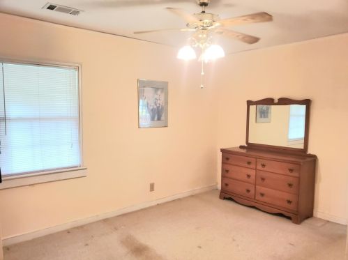 1959 Broad Ave, Atlanta GA 30344-2471 exterior