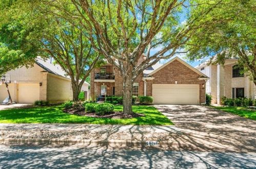 4945 China Garden Dr, Austin, TX 78730-3577